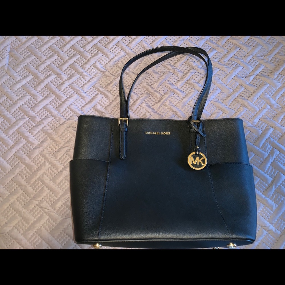 Black Michael Kors purse
